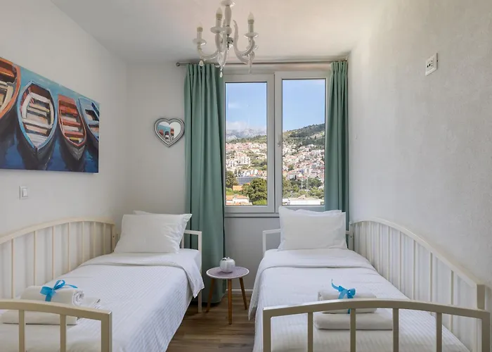 Апартаменты Marina Lapad - 2 Bedroom By The Sea