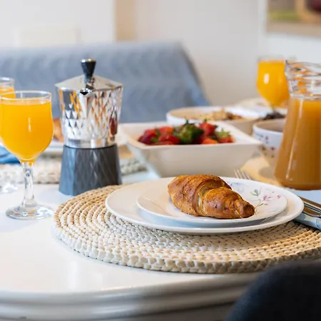 Marina Lapad - 2 Bedroom By The Sea Dubrovnik